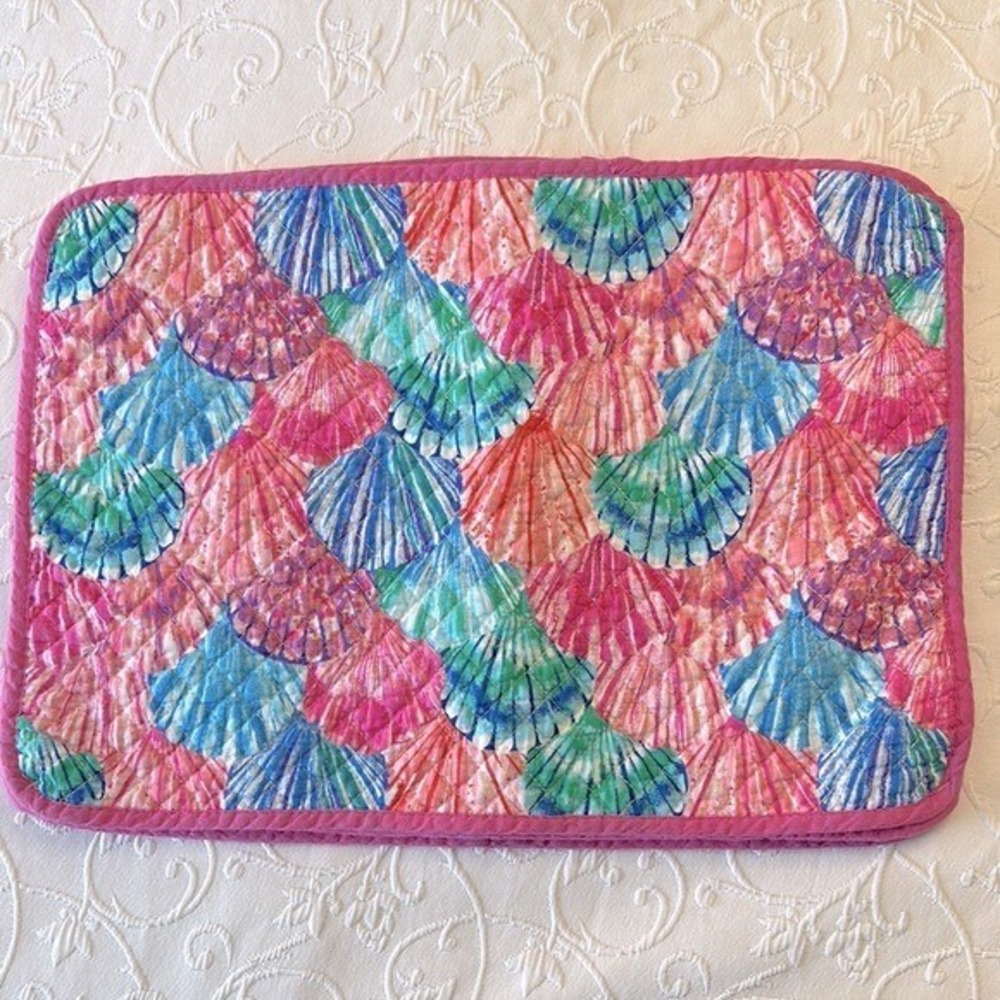 4 Sigrid Olsen Beachy Coastal Tropical Scallop Shell Pink/Blue Quilted Placemats